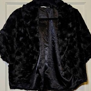 Elegant Black Faux Fur Bolera